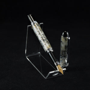 The EURO Fountain PEN in Fractured Gold