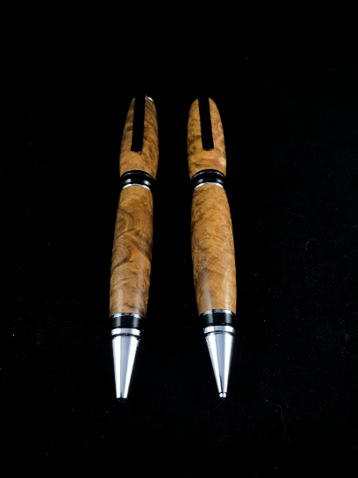 The Churchill Cigar Pen and Pencil Set in Brown Mallee Burl