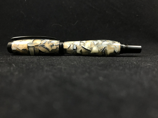 The Archer Fountain Pen in Fractured Gold