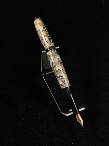 The Archer Fountain Pen in Fractured Gold